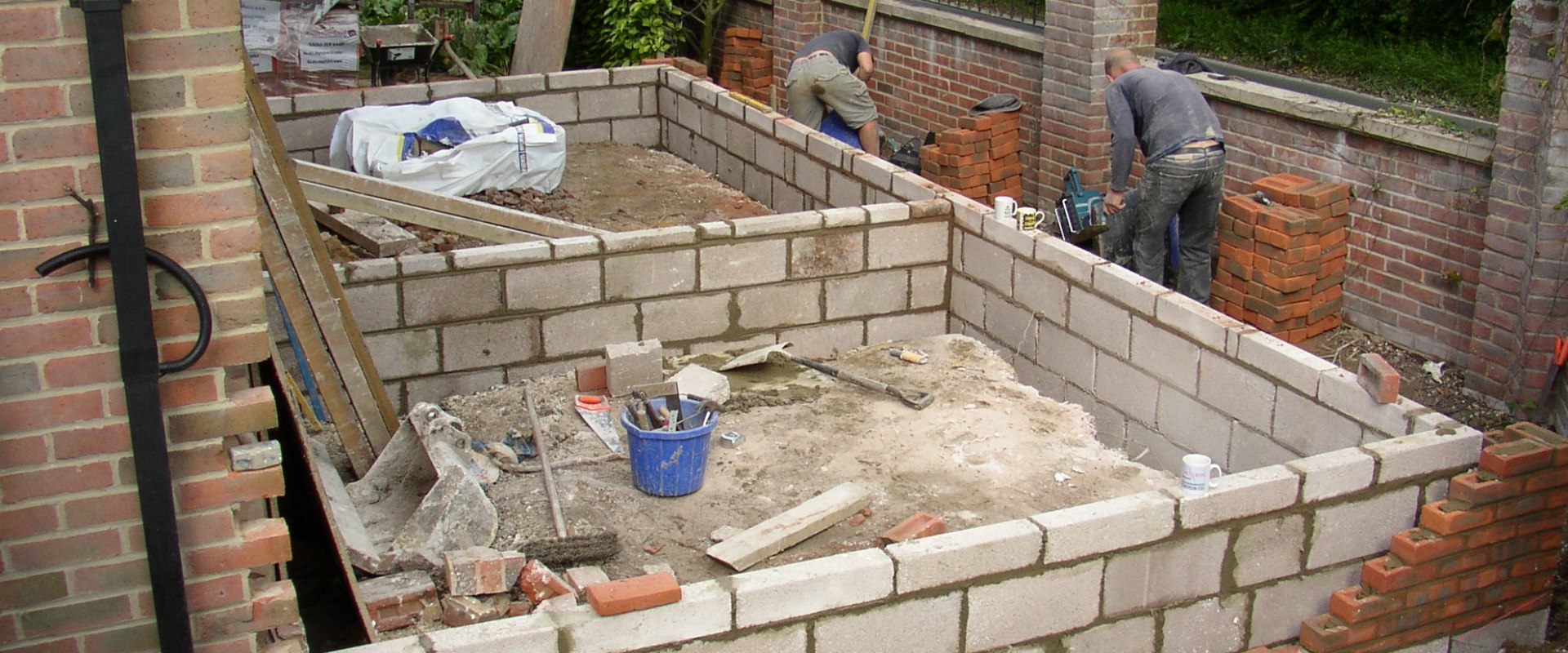 Understanding the Importance of Proper Foundations for a Single-Storey Extension: Costs and Considerations